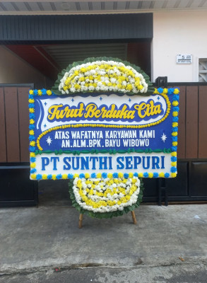 Papan Bunga Duka di Paser Belengkong