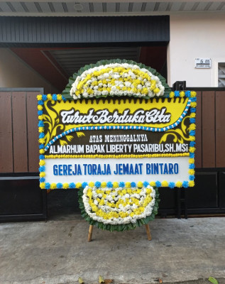 Papan Bunga Duka di Paser Belengkong