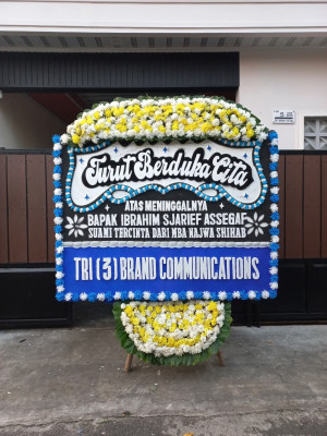 Papan Bunga Duka di Paser Belengkong